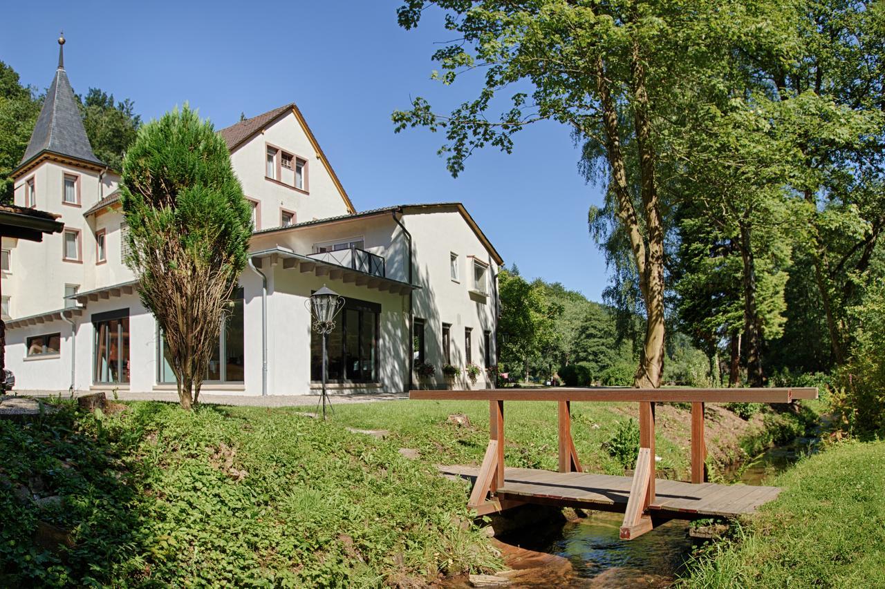 Hotel Pfaelzer Wald Bad Bergzabern Εξωτερικό φωτογραφία